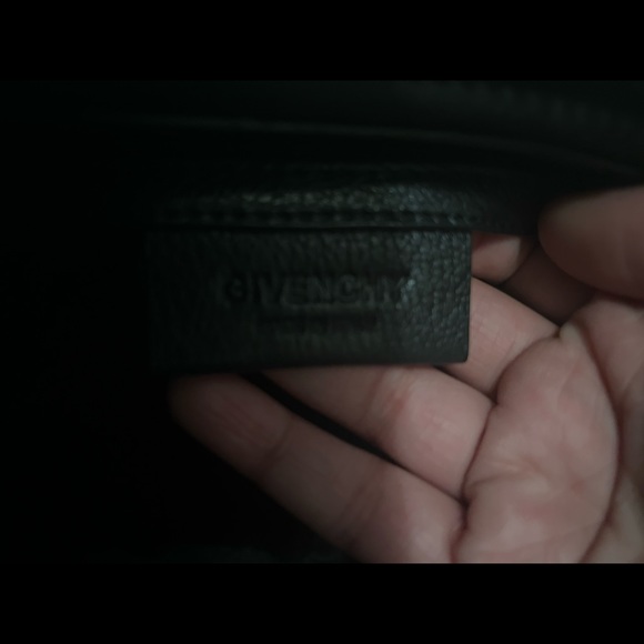 GIVENCHY ANTIGONA Medium Black Pebble stone bag in EXCELLENT condition! - Picture 11 of 14